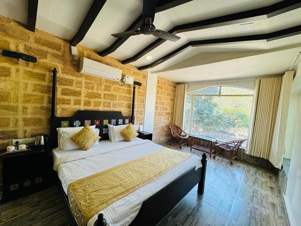 Gir Lions Paw Resort With Swimming Pool Sasan Gir Exterior foto