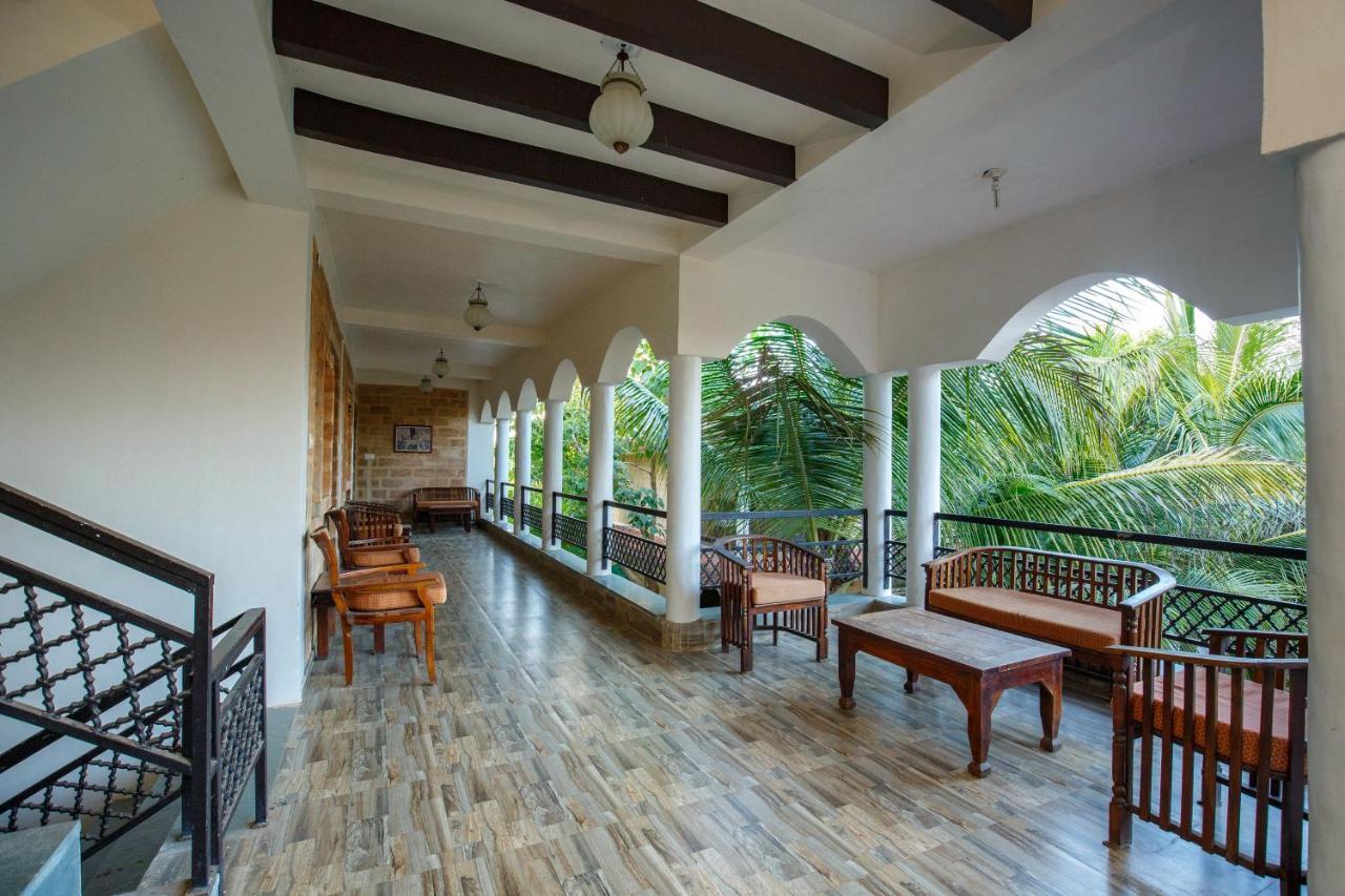 Gir Lions Paw Resort With Swimming Pool Sasan Gir Exterior foto